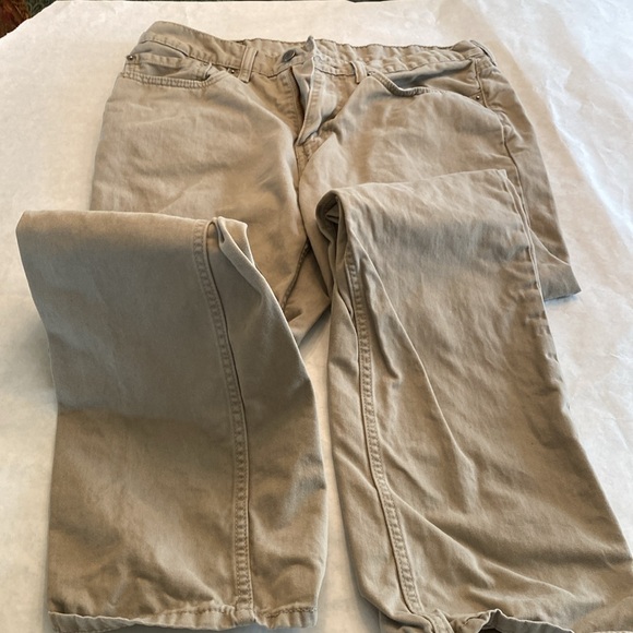 Levi’s men’s 514 W34 L 34 khaki jeans - Picture 3 of 3